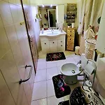 Shabby Chic Bed & Breakfast *