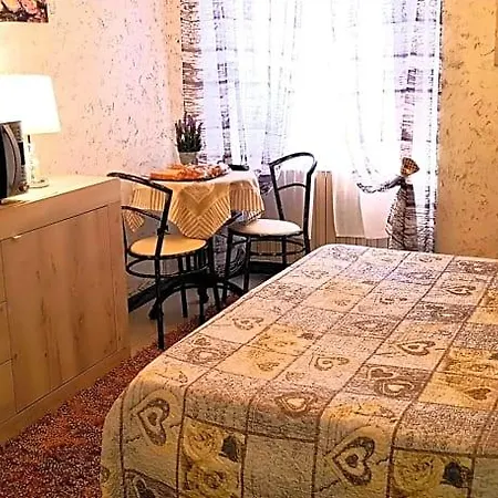 Shabby Chic Bed & Breakfast *